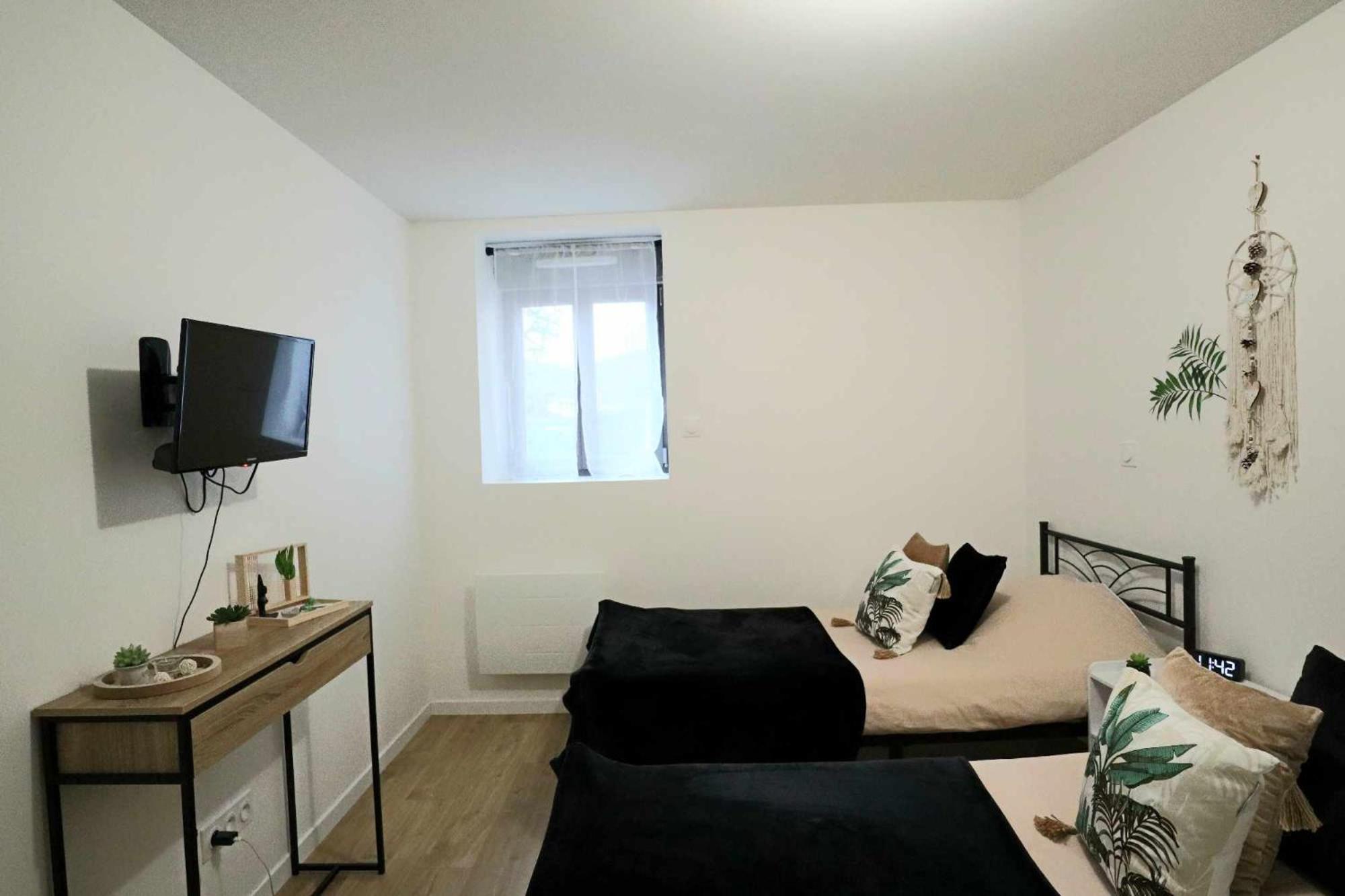 Appartement Le Moderne Ideal Pour Couples Et Professionnels Ornans Exterior foto